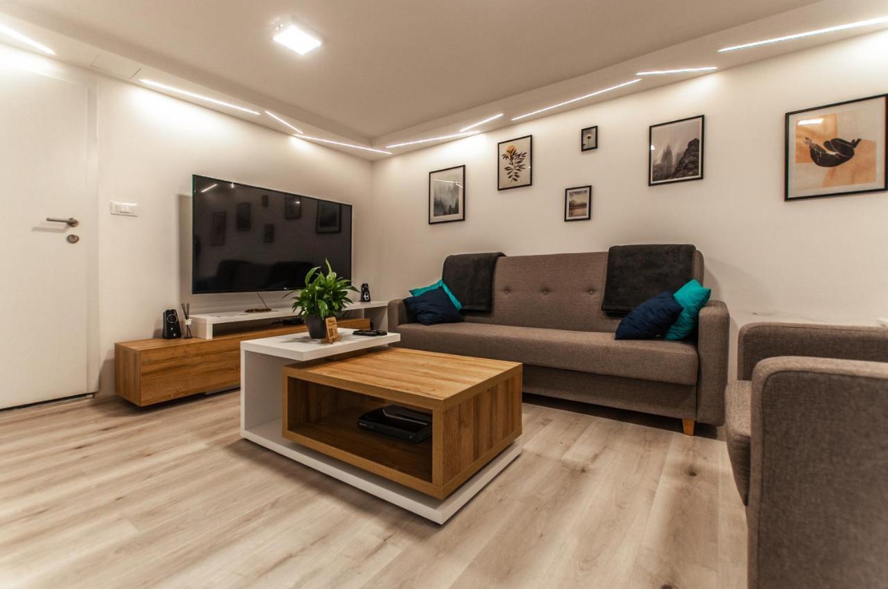 Cozy Little Apartments Ig Exterior photo