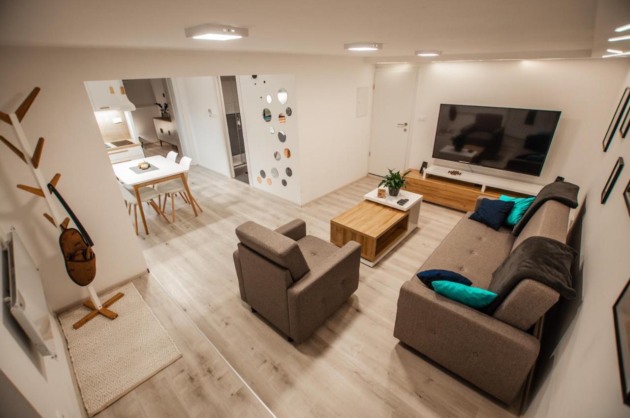 Cozy Little Apartments Ig Exterior photo